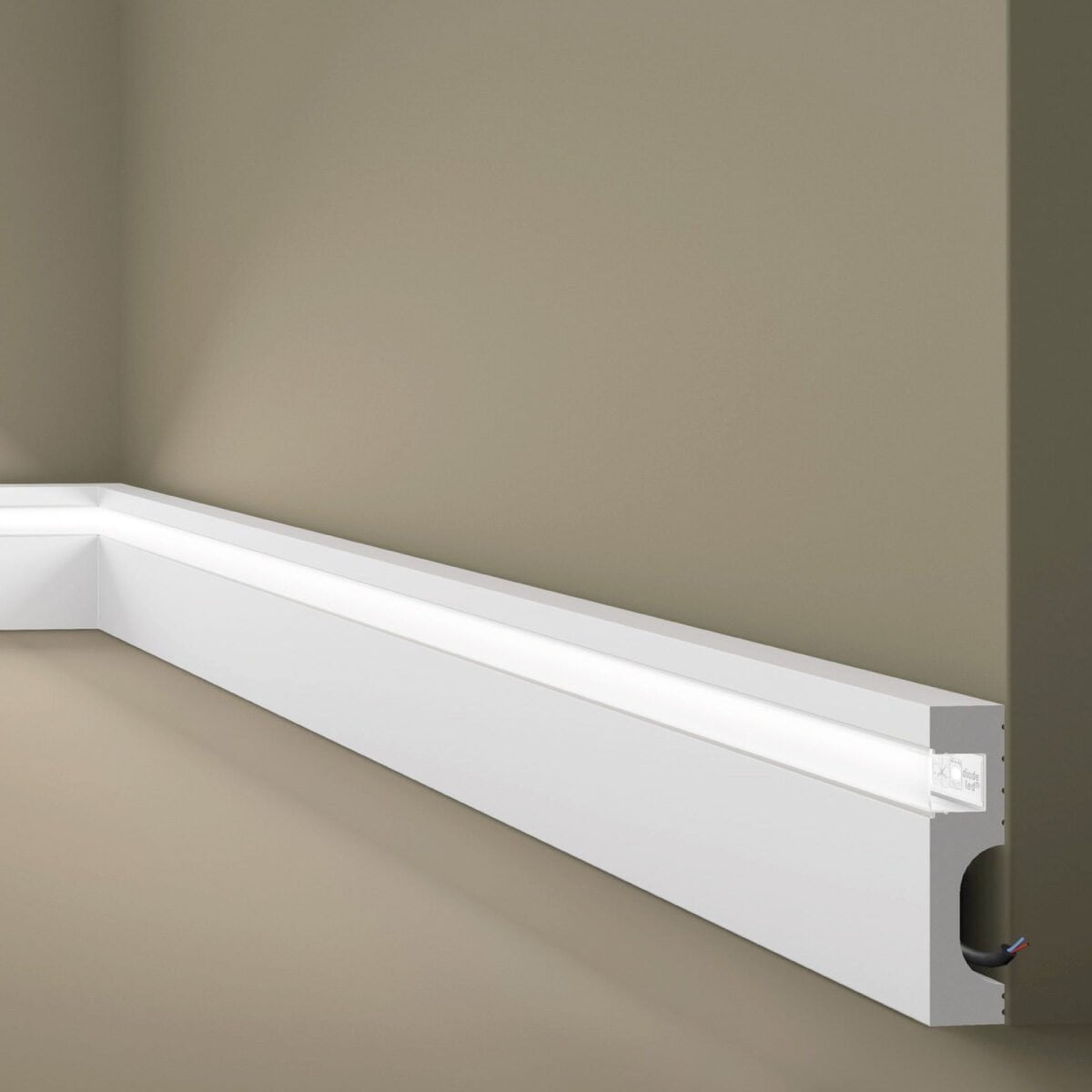 Rodapé WALLSTYL IL11 80x20x2000mm
