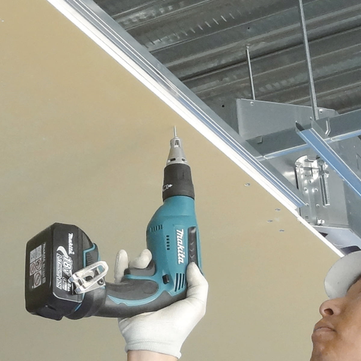Aparafusadora Pladur 18V DFS451Z MAKITA - Image 2